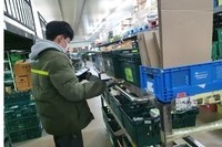새벽배송 기업 중 유일하게 흑자내는 오아시스…물류센터에 가보니